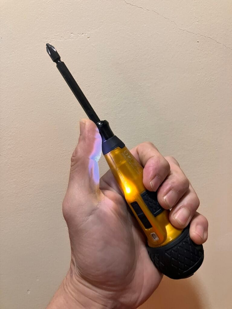 【京都市全域対応】家具組み立て、洗濯機・テレビ設定など設置代行サービス - 京都便利屋YJB